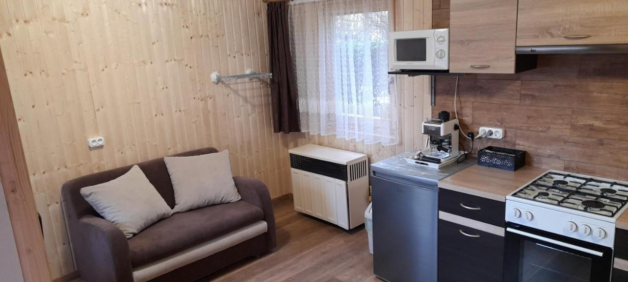 Keri Apartman Mosonmagyaróvár Eksteriør billede