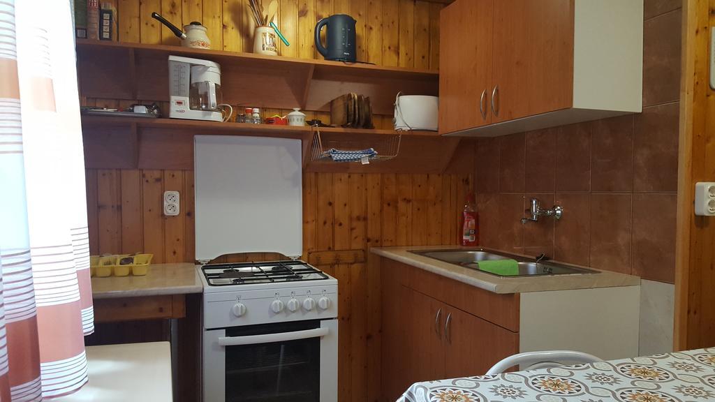 Keri Apartman Mosonmagyaróvár Eksteriør billede