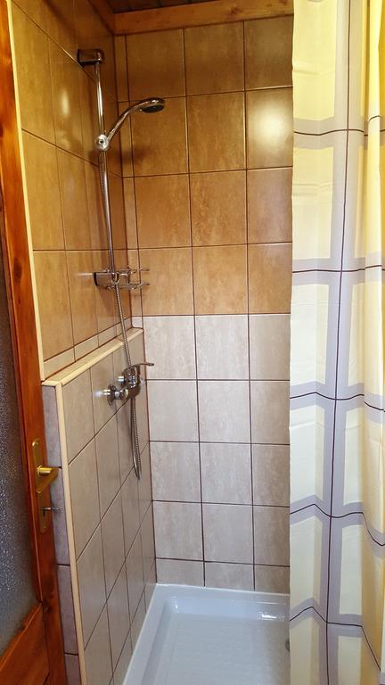 Keri Apartman Mosonmagyaróvár Eksteriør billede