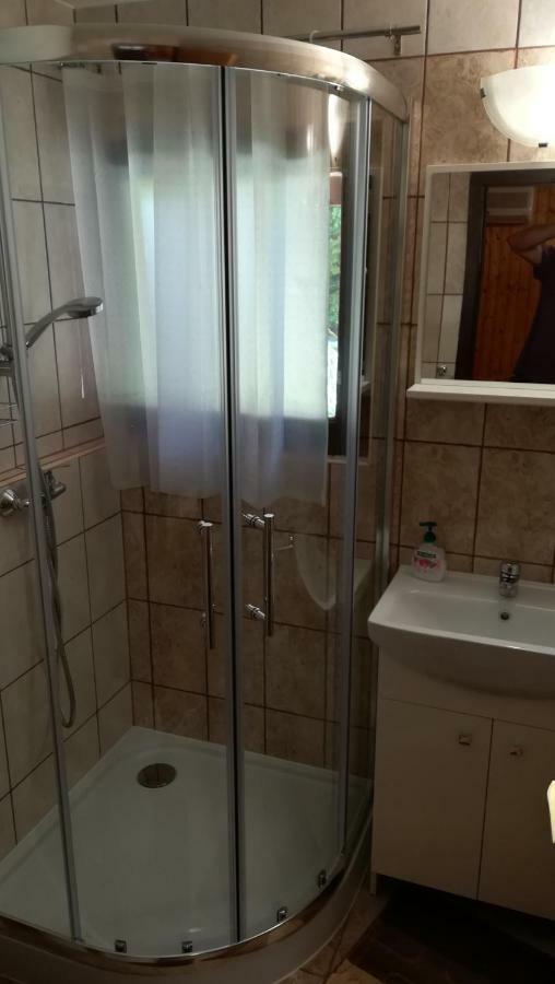 Keri Apartman Mosonmagyaróvár Eksteriør billede